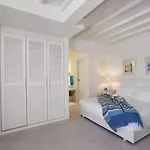 Petinos Platys Gialos (Mykonos)