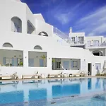 Petinos Otel 4*