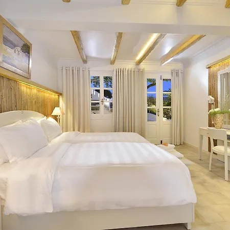 Petinos Hotel