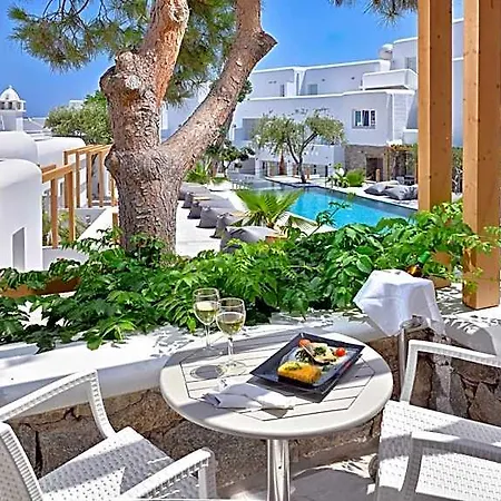 Petinos Hotel