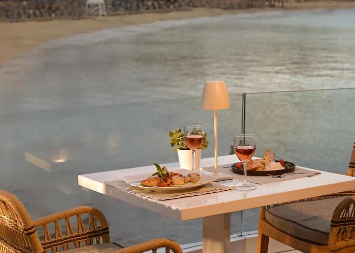 佩蒂诺斯海滩酒店 4*